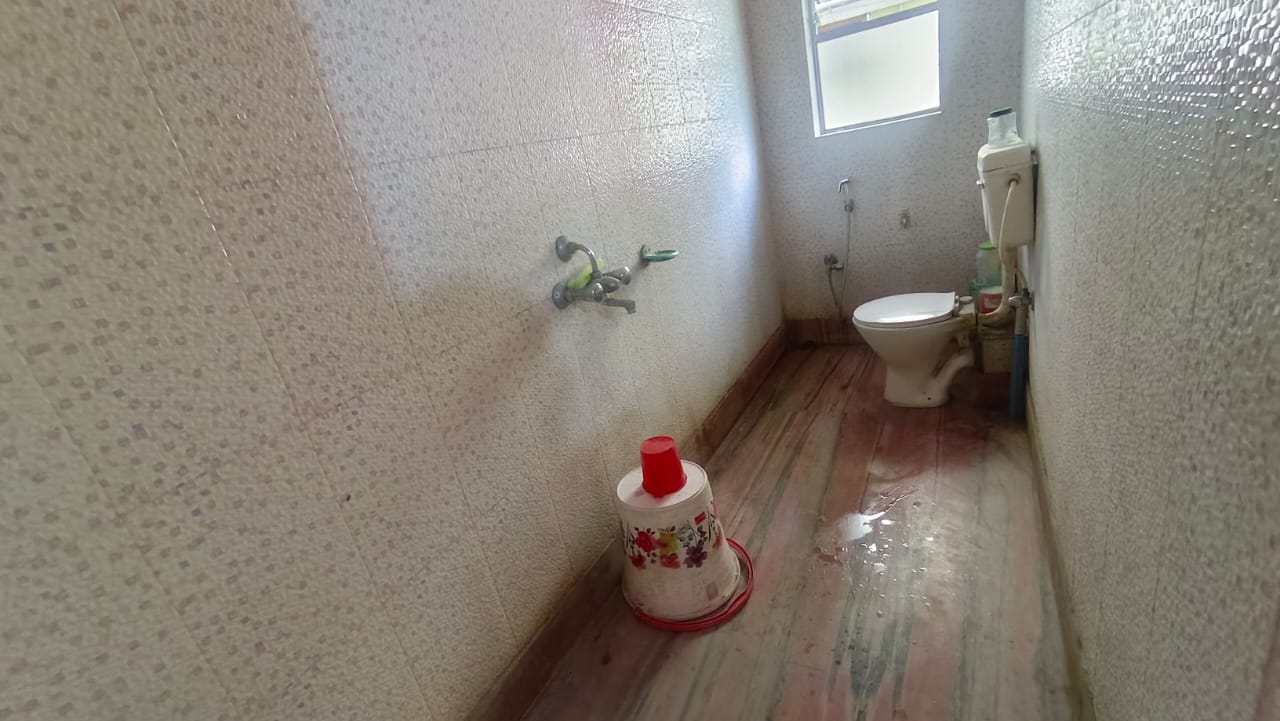 Semi Furnished 3bhk in Kahilipara, Guwahati, Assam, India for Rent